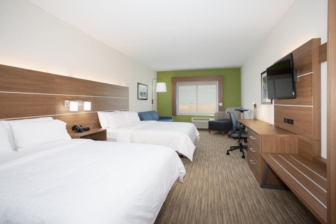 Holiday Inn Express & Suites - Goodland I-70, An Ihg Hotel Eksteriør billede