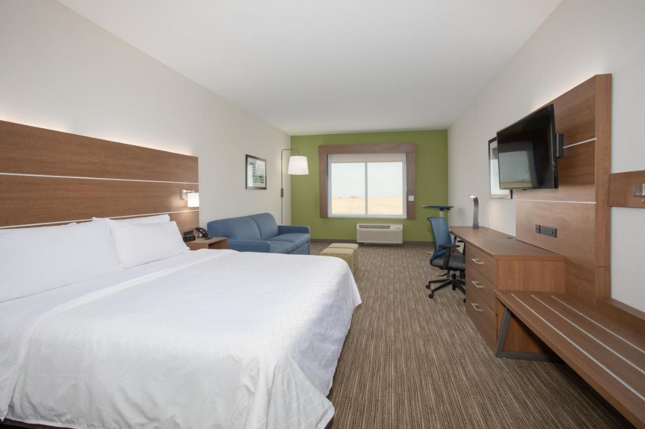 Holiday Inn Express & Suites - Goodland I-70, An Ihg Hotel Eksteriør billede